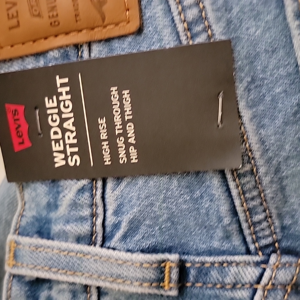 Levi's‎ Blue Premium High Rise Wedgie Ripped Jeans Size 24 - Picture 10 of 11
